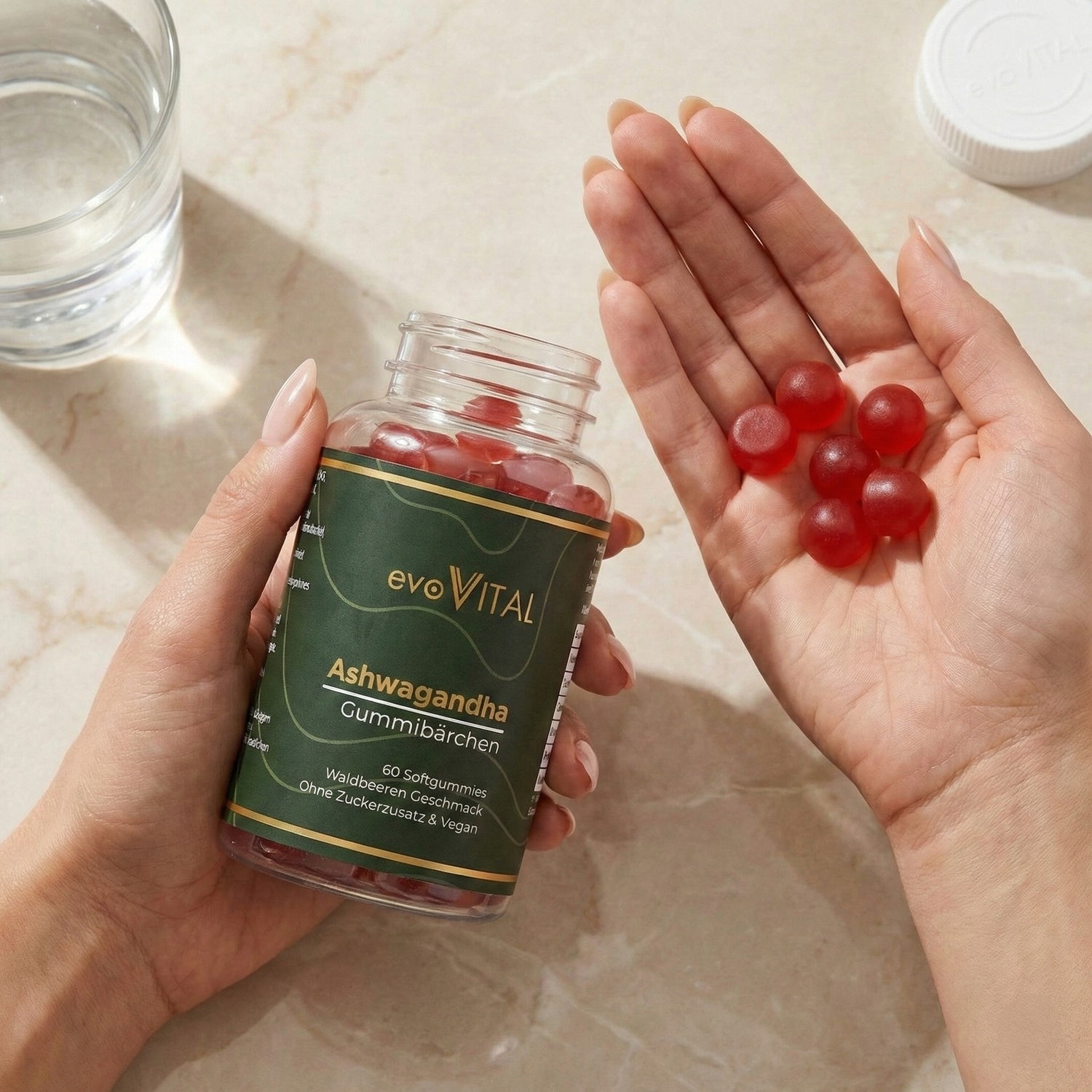 Lifestyle-Aufnahme: Die Ashwagandha-Gummies als tägliches veganes Supplement für mentale Balance, Nervensystem und Stressreduktion.